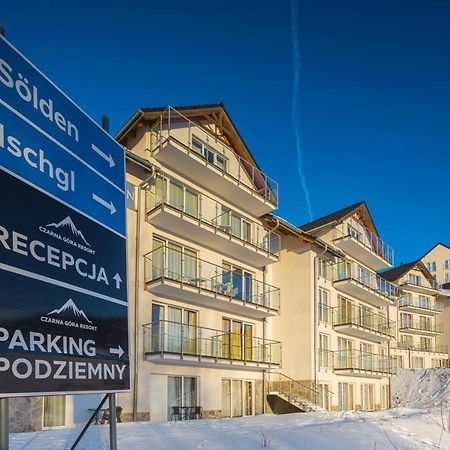 Apartamenty Czarna Gora Is28 Сєнна Екстер'єр фото