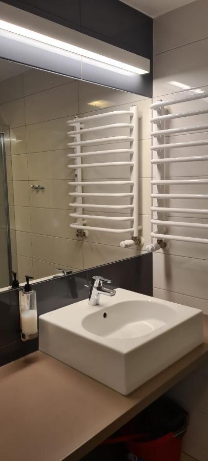 Apartamenty Czarna Gora Is28 Сєнна Екстер'єр фото