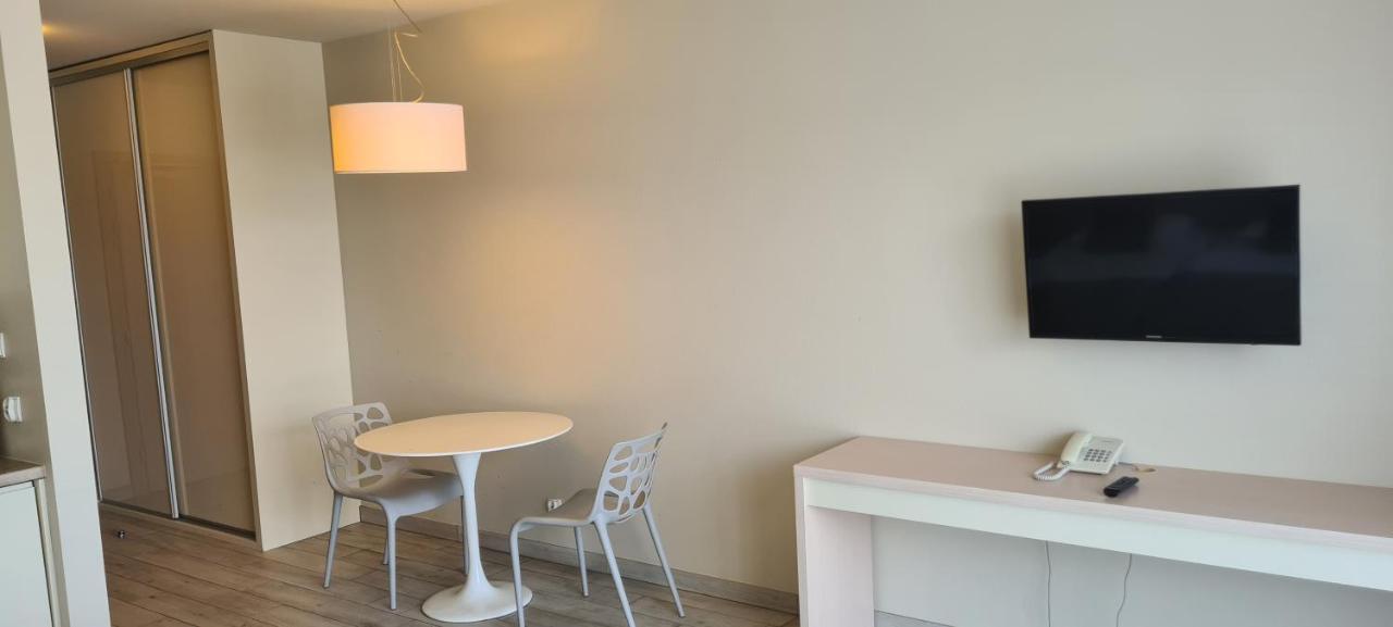 Apartamenty Czarna Gora Is28 Сєнна Екстер'єр фото